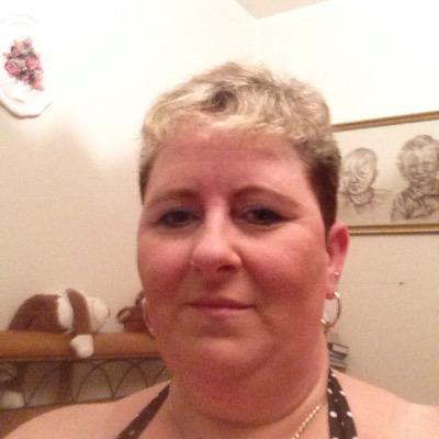 oat12t31's profile picture. I like rock n roll dancing, and am a mum of three, married for 26years.