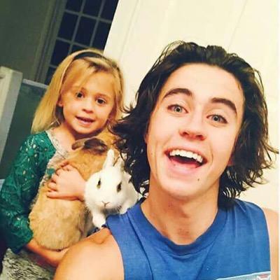 NashPizza_'s profile picture. Bro