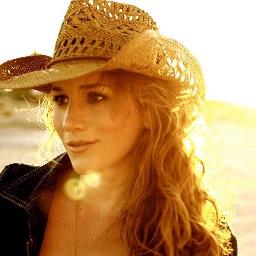 RosieCutter's profile picture. International performance artist and astrologer