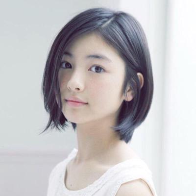 石川県出身2000年生まれ23歳の女優、浜辺美波さん@MINAMI373HAMABE の応援垢です。 美波ちゃんが世に知れ渡り、本人のアカウントも開設されたため、情報ツイートはストップしました！が、たまに出現します🐾出演情報は下のURLから