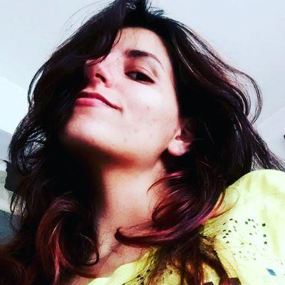 Cahragazza's profile picture. Tudo acontece quando você cria as condições certas. A vida está pronta para acontecer... É só você permitir.