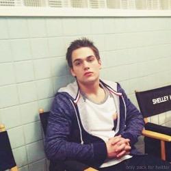 ❝Do you need help getting to the nurses office?❞ | TW | RP | Any ship | Descriptive.