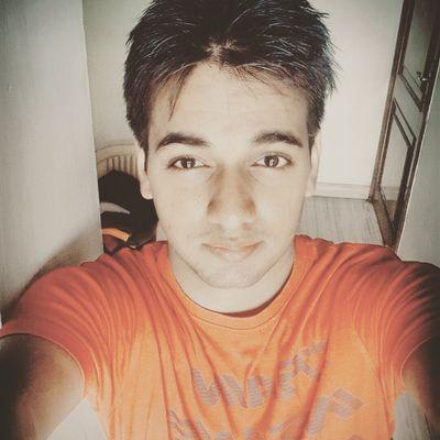 vivek_sinhh_'s profile picture. 