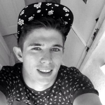 luketw94's profile picture. 