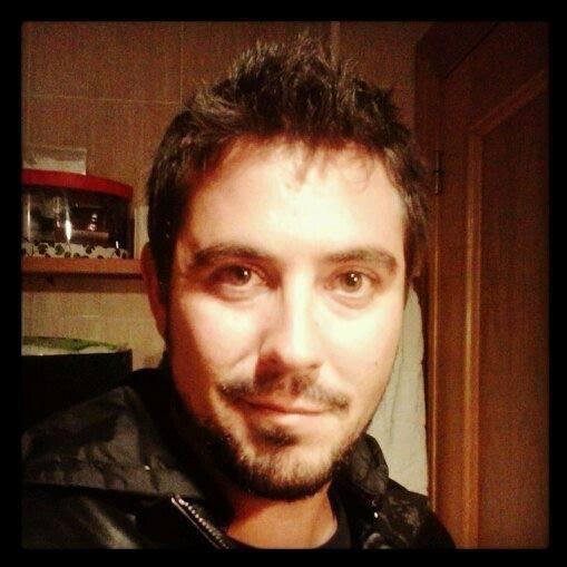 beni198376's profile picture. 