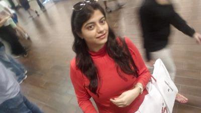 Poojie95's profile picture. Food lover, day dreamer, shopping fan, chit chatter, decision delayer, big to-do-list owner.