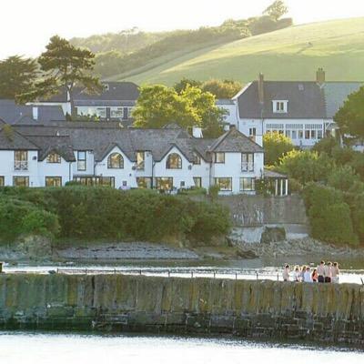 We are #BarryIs - emergent, community regeneration for Barry, Wales. Tweets by @loulousunshine @emmaelsaevans & @markjhooper - Header Pics by @worldofoddy