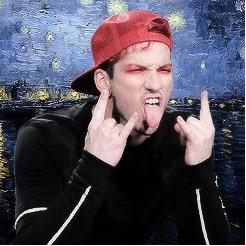 @sleepyduns gave u this free follow so pretty please be cool about it and follow back??? xx