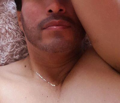 Hunterchap77's profile picture. Adicto al placer...  Bienvenidos a mi mundo donde el sexo es lo mas divertido que se puede hacer sin reír.