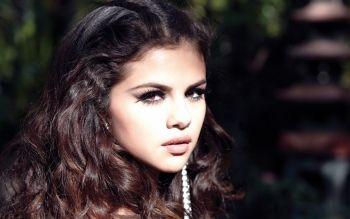 selena gomez bitane gerisi hikaye :) ✳✳
I love you SeLeNa GoMeZ :) ♥♥♥♥
follow me please ;) ↖‼❇