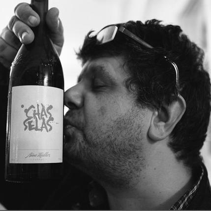 Yves Beck - Winewriter and reviewer.
I write for https://t.co/6sr5RkmEKt magazine. Focus on Swiss wine and Bordeaux
Auteur-Dégustateur, médias vins https://t.co/SVl8fxLcY8