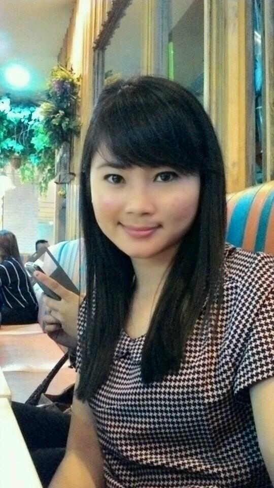 christinasihura's profile picture. it's me