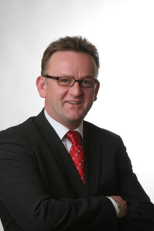 UliJeusfeld's profile picture. Uli, 52 Jahre, verh. 2 Kinder, Consultant für Marketing & Vertriebsentwicklung in der graph. Industrie,  Jagen, Tauchen, Weimaraner Jagdhunde, Wild Grillen