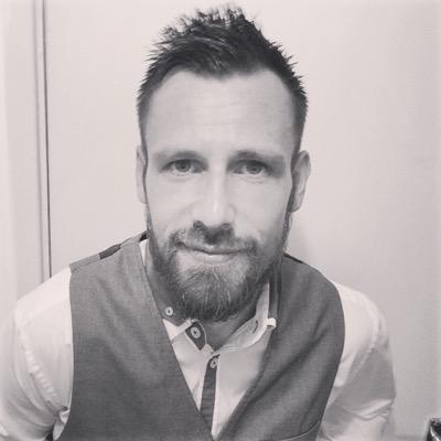 martinlbell04's profile picture. suits,tattoos,beards,hair,goalkeeper,London, Manchester United,superman,im a northern lad, kings of leon,instagram martinlbell04 ⚽️