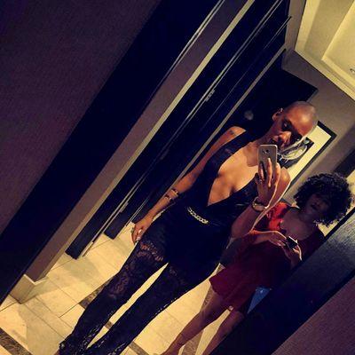 rosebud_808's profile picture. Pretty basic for a bald chick 
 ######GINNNNA