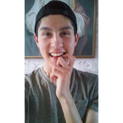 Saul__Herrera's profile picture. Be Yourself