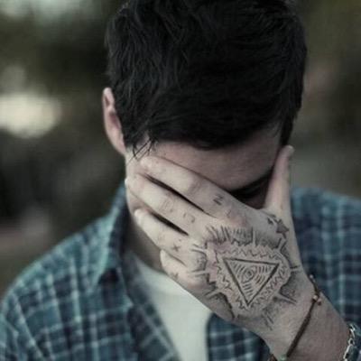 wouihz's profile picture. 