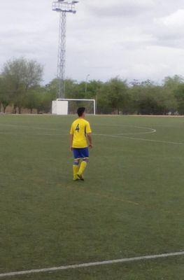 JUGADOR DE LA S.P. VILLAFRANCA (JUVENIL) 18. ESTUDIANTE DE GRADO MEDIO DE CARROCERÍA. VILLAFRANCA DE LOS BARROS (BADAJOZ) FUTBOL CLUB BARCELONA