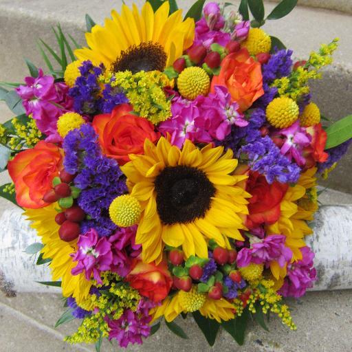 We are a full service florist, specializing in FABULOUS wedding flowers. We also have unique gifts and create gift baskets. Check out our website!