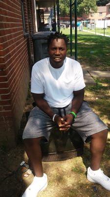 Bitchlos's profile picture. 13double0