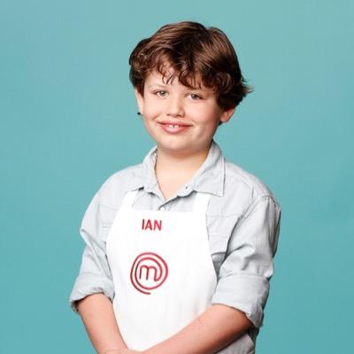 I am a Masterchef Junior contestant Season 4 & this account is managed by my mom (@Nicole_Bartletts). I love fun with food & friends, music and travel!