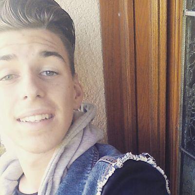 18 YO / Snap: Valou.grt / Fb: Valentin.grt