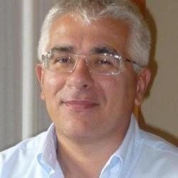 Ci si salva e si va avanti solo se si agisce insieme e non solo uno per uno. E.B.