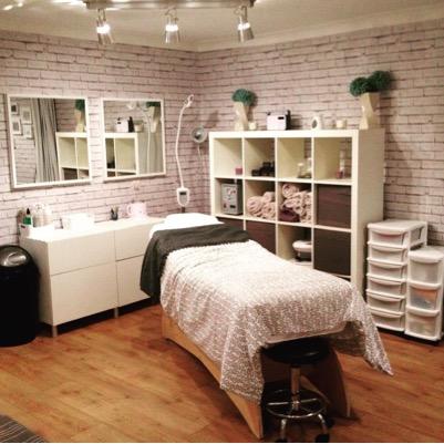 Glo Beauty Salon in Honeyfield Road, Rassau, We are beauty and tanning salon with the best prices for miles... Offering a full range of treatments. 07583350498