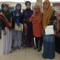 nila ni'matulailiyah (@nila_lailiyah) Twitter profile photo