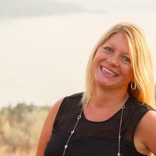 Hi I'm Caroline Radics, investment and insurance advisor. I hold all my clients close to my heart, so taking care of you the best I can is what I'll do