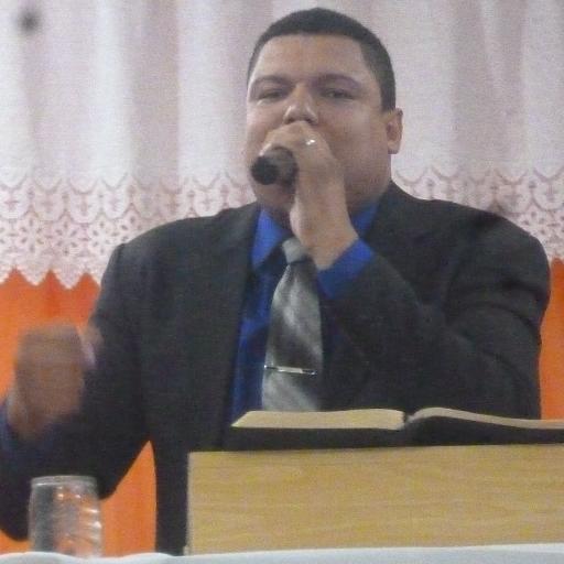 Sou pastor Itinerante da Igreja Uma Aliança com Cristo  na cidade de Cascavel PR  e temos a honra de pode leva a palavra de Deus ao Brasil e fora dele.