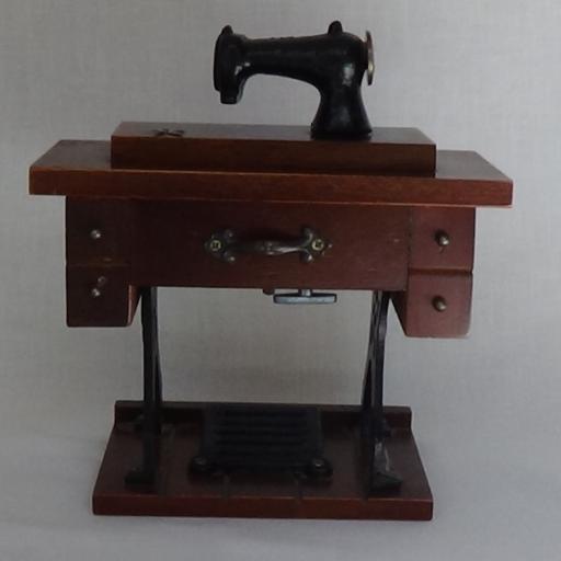 annsuecrafts's profile picture. Custom Handmade Crafts