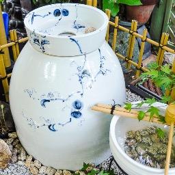 アート水琴窟工房 新作 竹林と水琴窟風鈴をアップしました 今回は竹林の音と水琴窟風鈴の共演です 竹の葉のさざめく音や竹同士がぶつかる音など竹林独特の音ともにお楽しみください 自然音 水琴窟風鈴 音フェチ T Co Wneia2jspg
