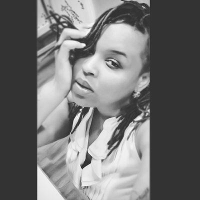 DaniElle52289's profile picture. 