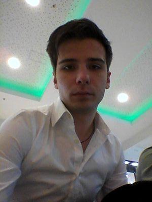 cristianvcmc's profile picture. 