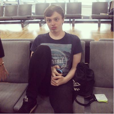 iTiggles's profile picture. Chill, vape ☺️