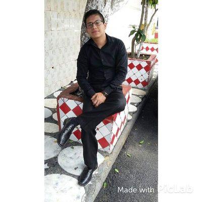 gabo_guillen's profile picture. Me gusta cantar y tocar la Bateria :3