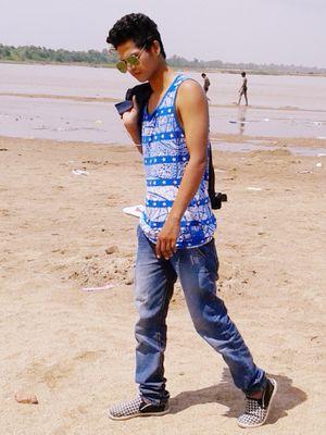 Shubham25740228's profile picture. 