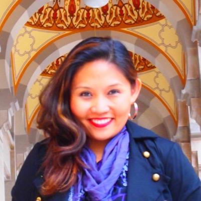 I am Tessa~Viajera Filipina .
I travel ✈, I write ✒️, I blog (sort of)