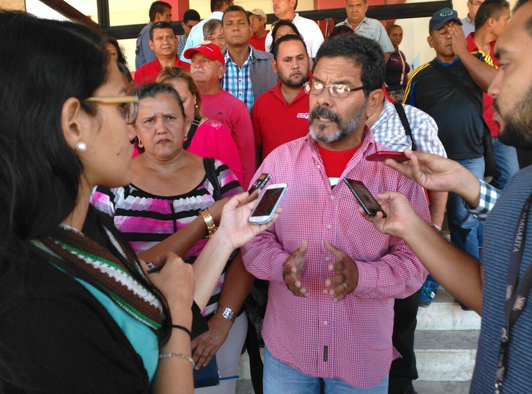 Guaireño. Biólogo. Ex-Concejal del Municipio Maneiro. CHAVISTA ❤ PSUVISTA.