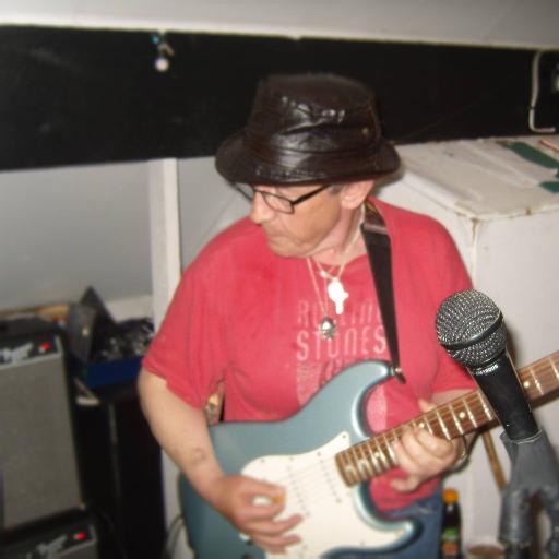 1Steveconway's profile picture. 60 year old guitarist with a degree in Fine Art painting and  studied photography for about 5 or 6 years on and off.