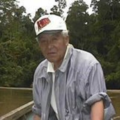 足立隼夫