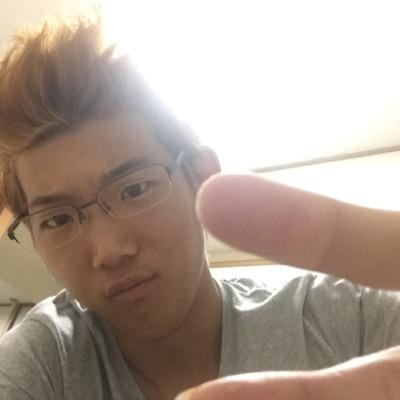 renyaexile1996's profile picture. 今すぐ遊べる人‼︎LINEIDrenexilelove1009ヨロシク！今年19の代会社建てるのが夢‼️性格が燃えやすく冷めやすい。