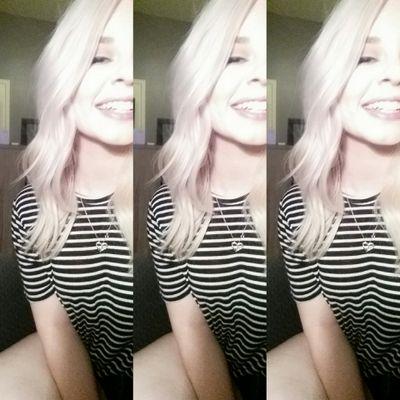 shelbssss's profile picture. 