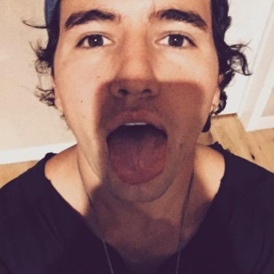 I'm sorry if I gave you a heartattack, check my tweets for a solo dm with jc! ❤
