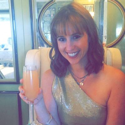 cfitz81's profile picture. A fashionista, a fitness junkie & a wino!