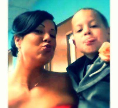 candice_place's profile picture. 