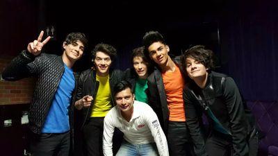 _coderforever's profile picture. ¡CODER PARA SIEMPRE! 
UNIDOS POR 5 LOCOS ENAMORADOS DE LA MUSICA ♥