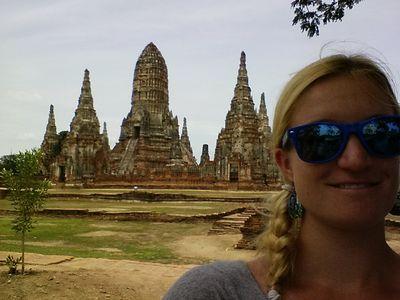 Phoebamande's profile picture. Une casse-couille moi ? Non une femme de caractère mon gars. Coquette mais pas pépette, blonde mais pas pétasse !