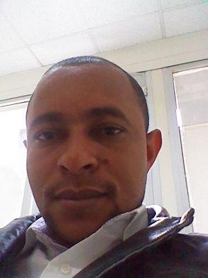 EddieLisika's profile picture. La prière est une vie pour moi